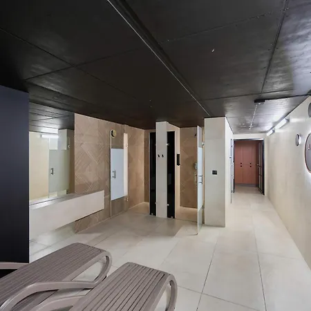 Bright With And Fitness In By Renters 아파트 브로츠와프