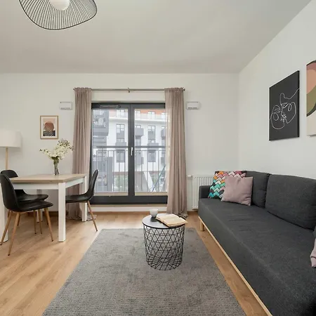 Bright With And Fitness In By Renters 아파트 *